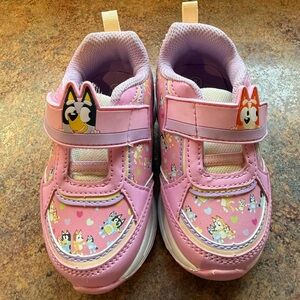 Toddler Bluey tennis shoes